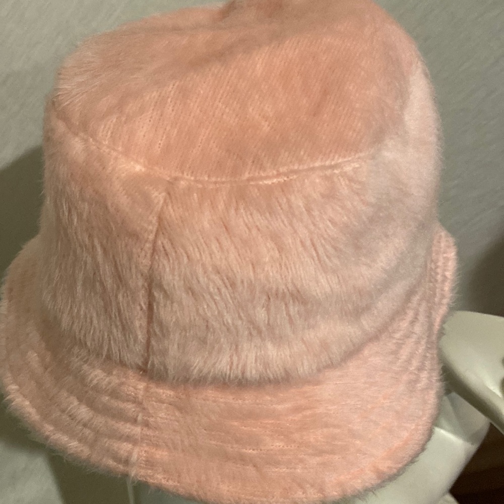 Pink ladies Gap lined hat